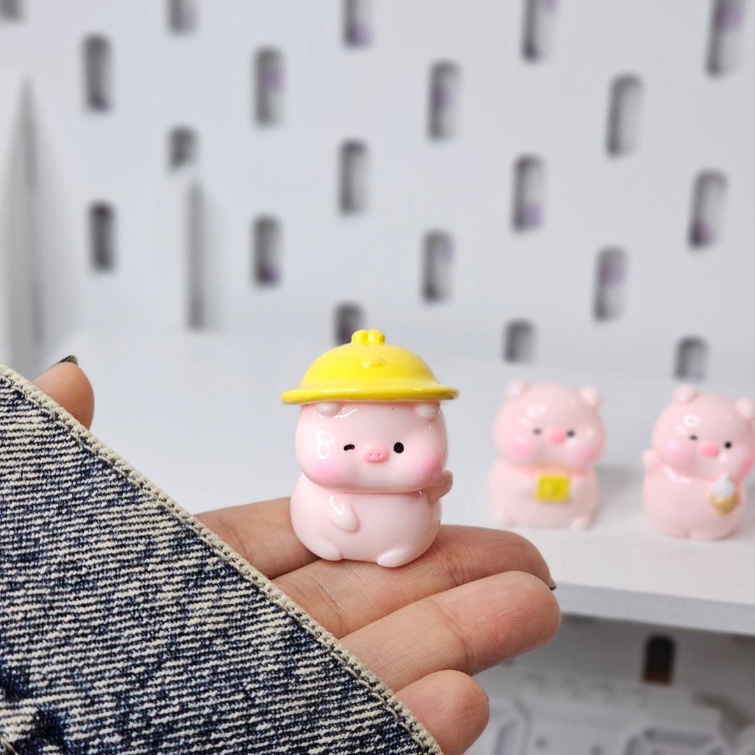 فیگور طرح خوک شکمو