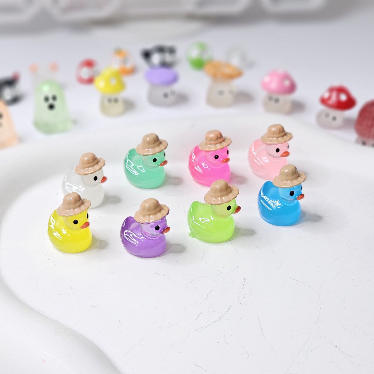 شب نما طرح اردک کلاه دار